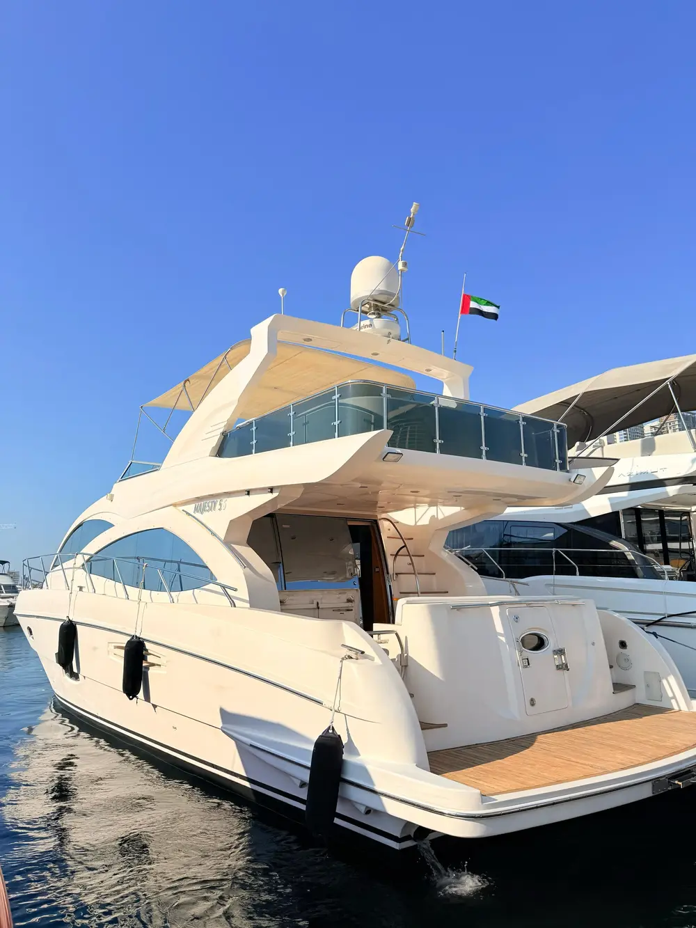 MEJESTY 66FT LUXURY YACHT