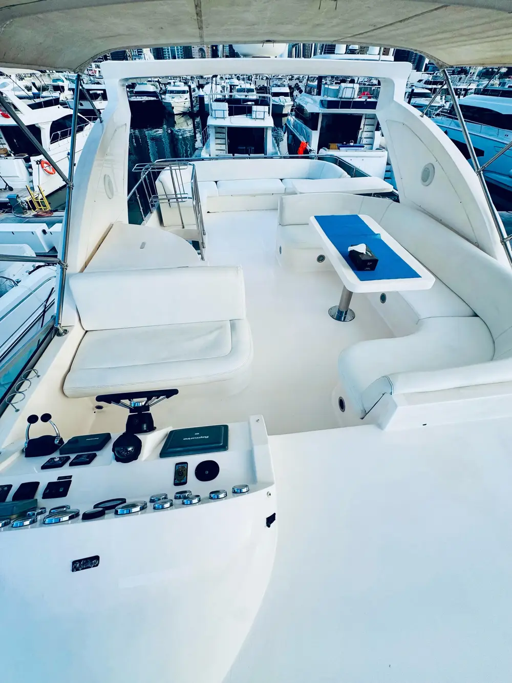 MEJESTY 66FT LUXURY YACHT