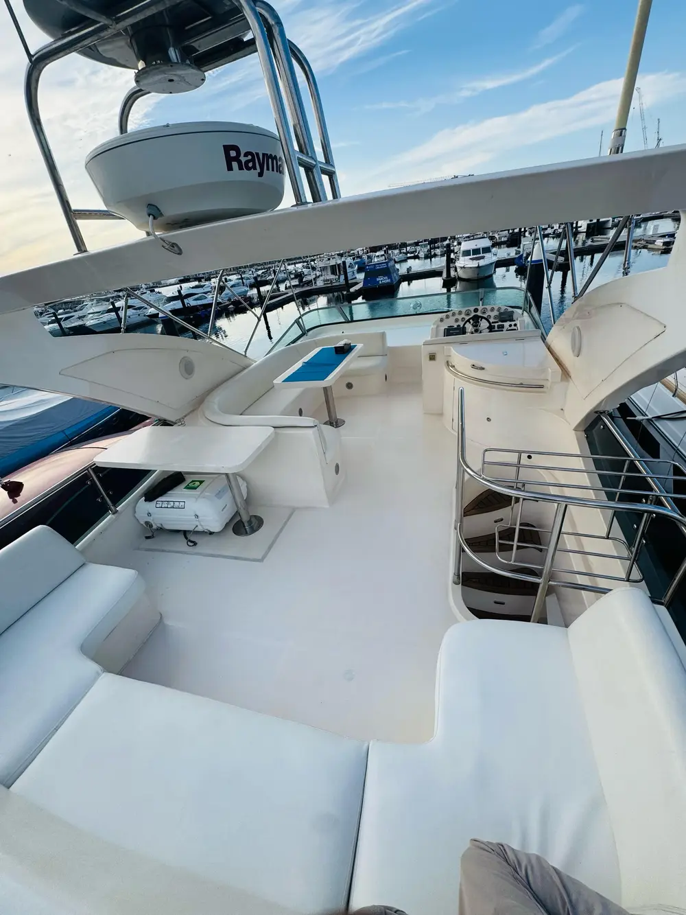 MEJESTY 66FT LUXURY YACHT